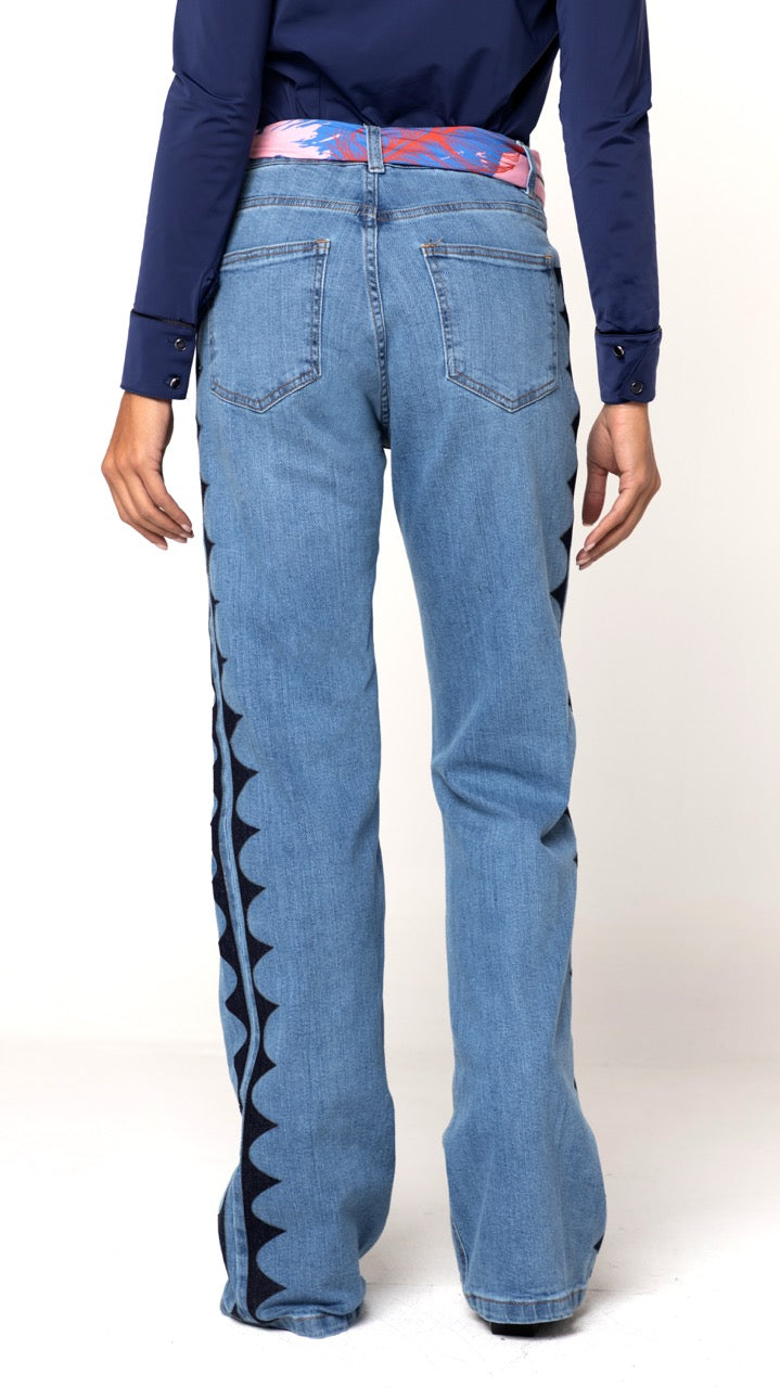 Calça Jeans Flare Clara