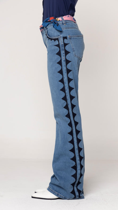 Calça Jeans Flare Clara