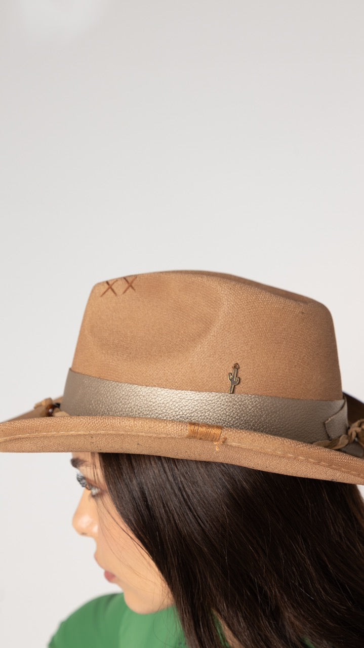 Chapéu Lucky Feather Caramelo